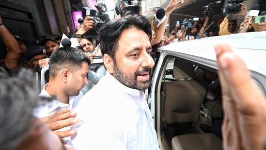 amanatullah khan, waqf board